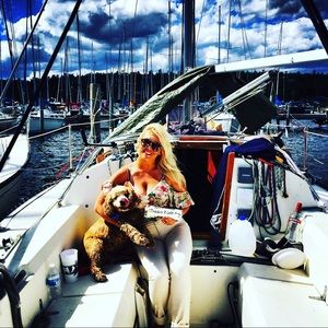 Meet your Posher, Eliza